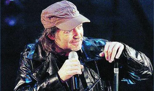 Vasco: «Basta album, esco solo in rete»