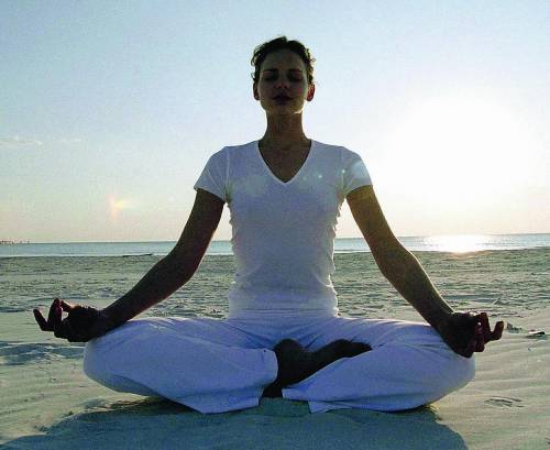 Lo yoga si dà allo sport  e scalda i muscoli  per i Giochi  Olimpici