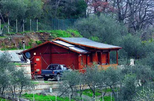 Linspiegabile guerra di Leivi contro la casa dellecologia
