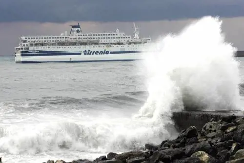 Emergenza maltempo, neve e vento 
Caos in tutta l'Europa: 5 morti 