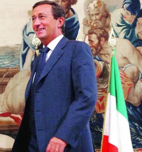 Fini "Cdl, la federazione va fatta 
prima delle amministrative"