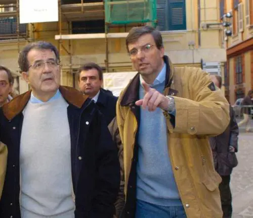 Burlando bacchetta Prodi: «Via i ticket o pagate voi»