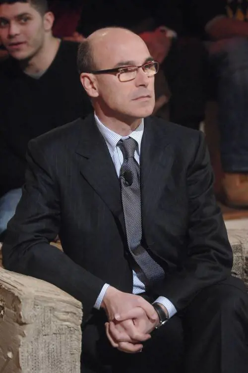 Soru ha speso tre milioni per incassarne la metà