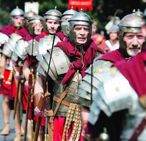 «Fateci il test del Dna Noi cinesi discendenti della legione romana»