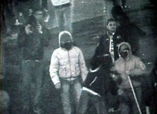 Filmata l'aggressione 
Il minore accusato nega