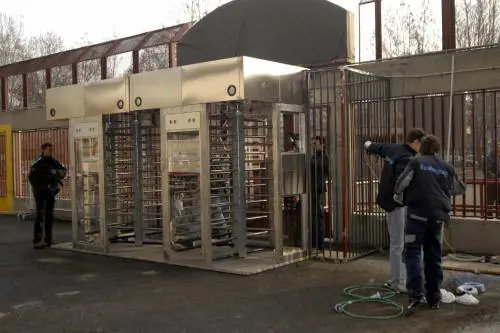 San Siro: 28 tornelli entro domani. Corsa contro il tempo per fa entrare gli abbonati 