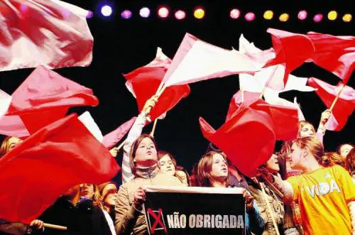 Lisbona, abortito il referendum sull’aborto