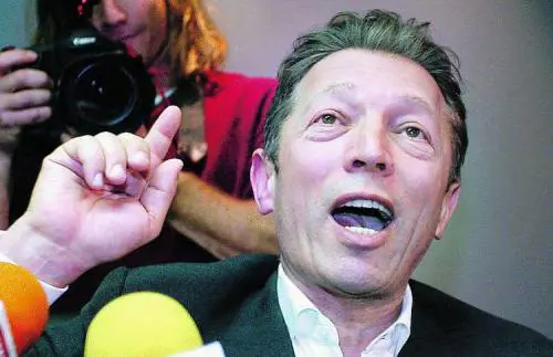 Un miliardario dorigine russa vuole sfidare Olmert alle elezioni