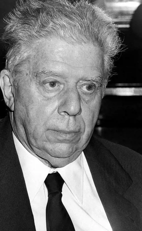 Cinque passeggiate in versi attraverso la città