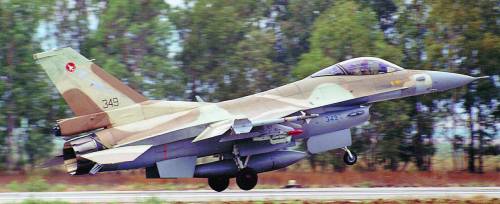«I caccia israeliani pronti ad attaccare l’Iran»