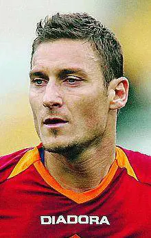 Totti e i ricorsi del pallone Quando Pin inseguì Sivori