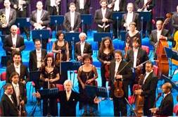 I musicisti sorridono: avranno 500 euro in più