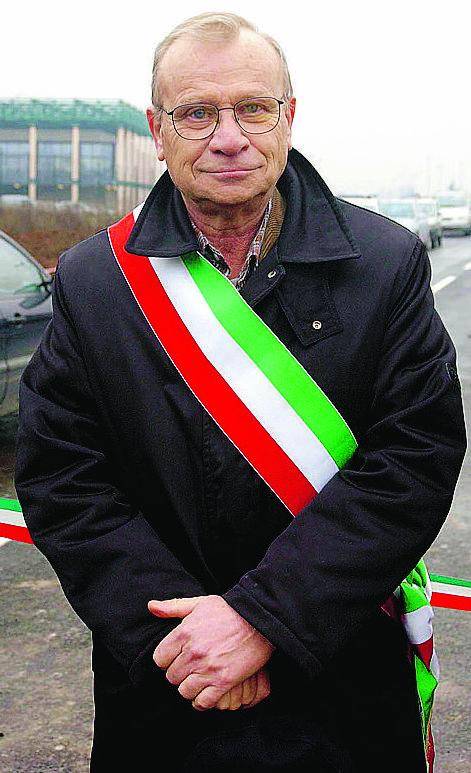 Il sindaco rosso minaccia di autosospendersi