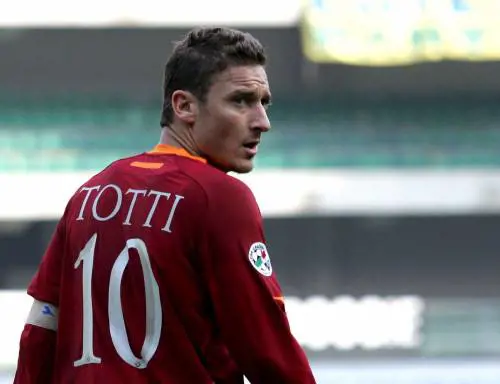 Totti, presente da bomber e futuro 
alla scrivania