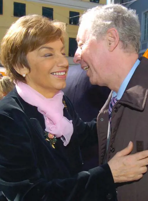 «Non cè la Marta» E il Comune caccia la Oliveri dallaula