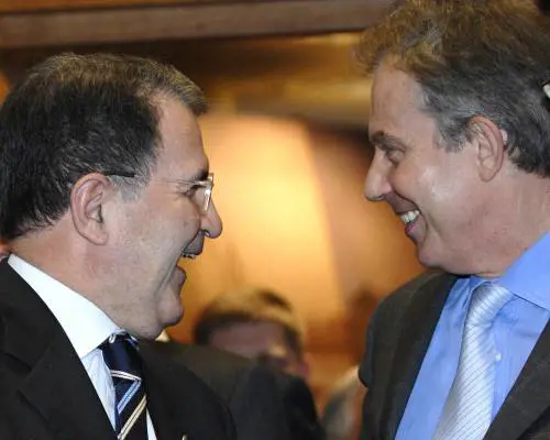 Prodi: "Più truppe in Afghanistan? 
Io e Zapatero abbiamo detto no a Blair"