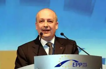 Bondi: "Votiamo sì ma la missione è svuotata di significato"