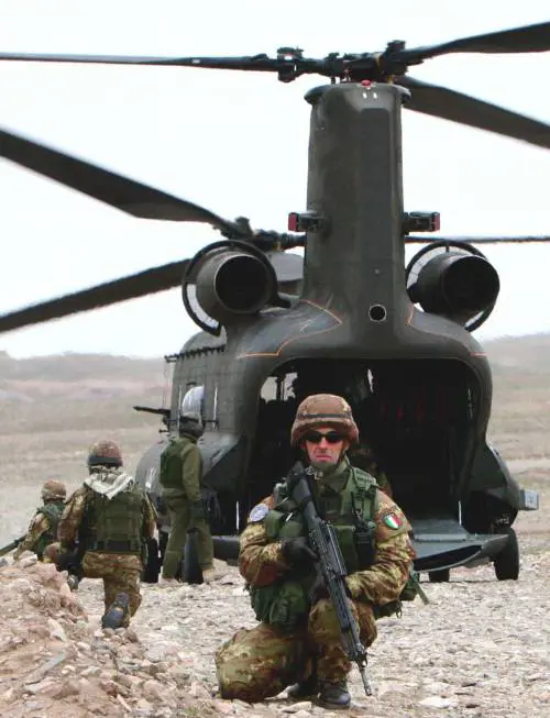 Prosegue l'offensiva delle truppe Nato nel Sud per isolare i guerriglieri talebani