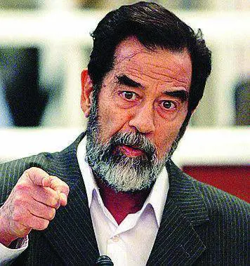 Condannò Saddam, ora fugge