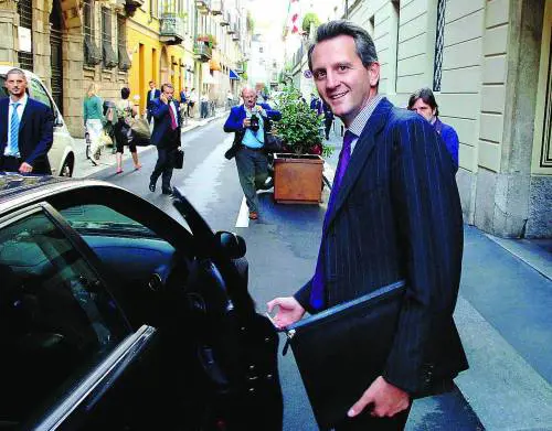 Mediobanca: «Generali guardi allestero»