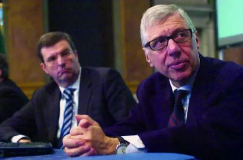 «I soldi ci sono, ma le tasse devono restare»