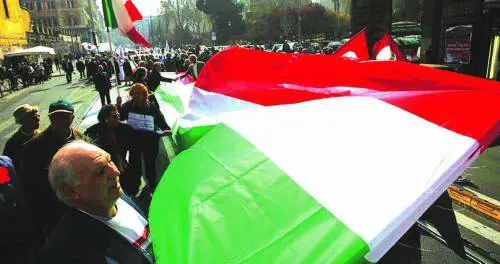 A Ponte di Nona sale la protesta