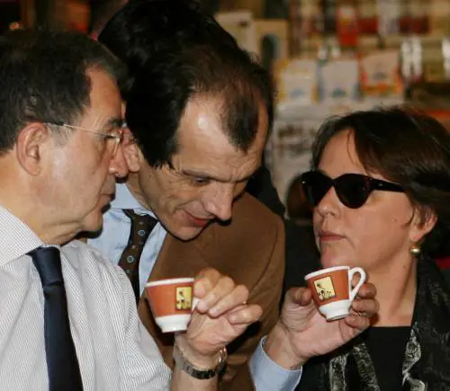 Ecco la vera storia delle fotografie di Sircana