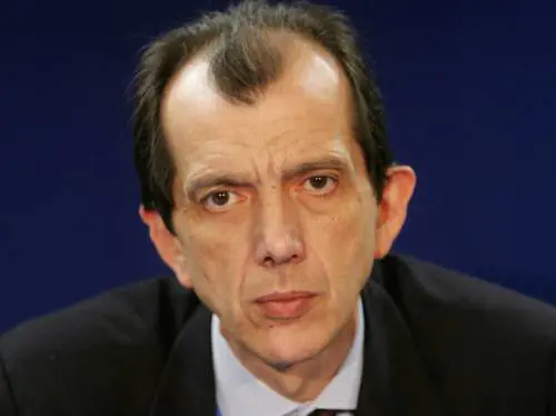 Vallettopoli, indagata la Moric 
per riciclaggio. Palazzo Chigi: 
"Sircana non si dimette" 