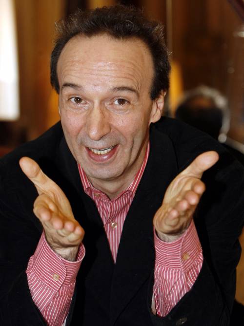 Benigni: "Povero Sircana 
è finito in trans"