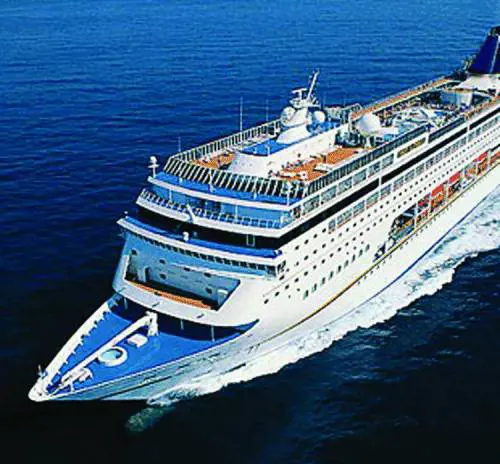 Rispediti subito in Bolivia 82 «crocieristi» senza visto