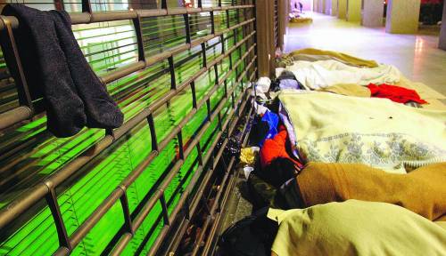 Cresce il popolo dei disperati: a Milano diecimila senzatetto