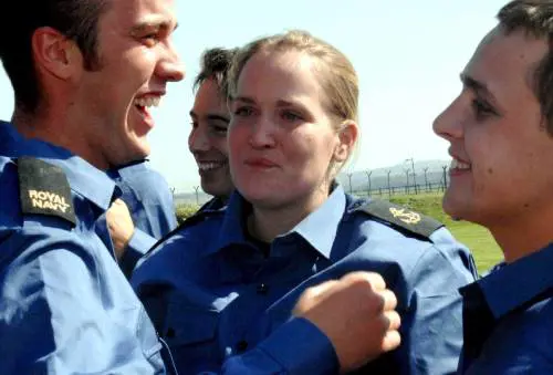 I marinai inglesi smentiscono Teheran: "Non abbiamo sconfinato, confessioni estorte"