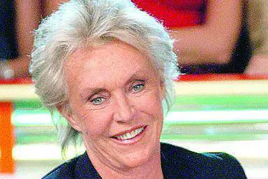 La Boniver: "Tutti sapevano, il premier nega l’evidenza"