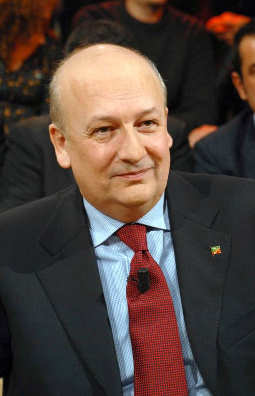 Bondi contro Bersani: lavora dietro le quinte