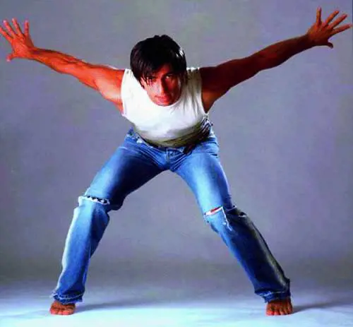 Carlo Felice, Di Benedetto le canta alla Carlucci