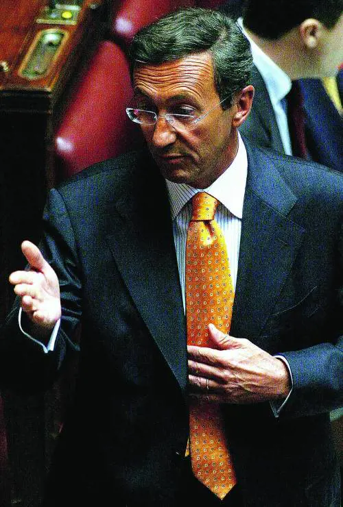 Prodi furibondo. Fini: «Ho colpito nel segno»