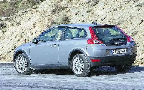La nuova epoca parte da C30 quasi una coupé