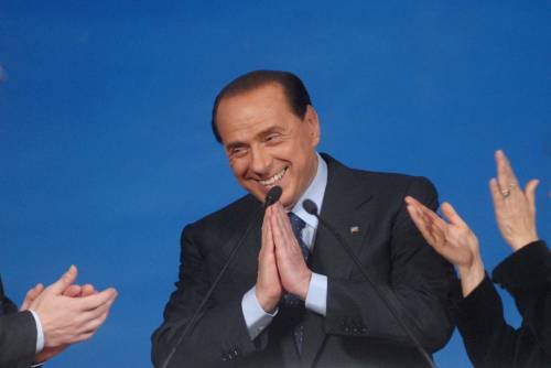 Sui media è «Berlusconi-day». E Casini deve correre ai ripari