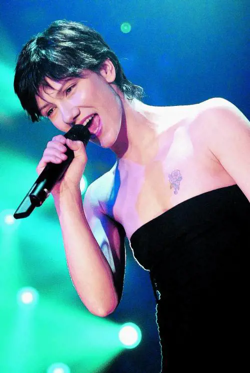 Elisa, la first lady del pop scende dalle nuvole per colpire al cuore i fan