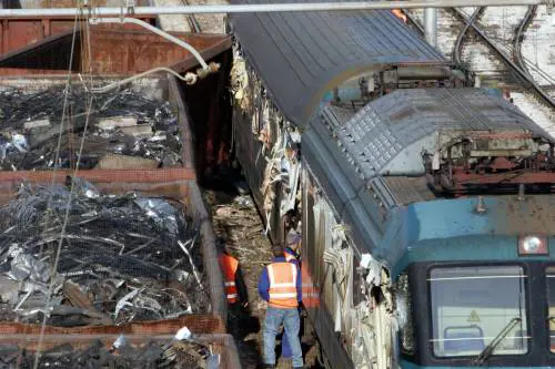 Terni, scontro fra treni: cinque i feriti lievi