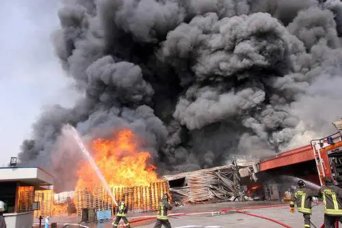 Treviso, spento l'incendio. Rientrata la paura