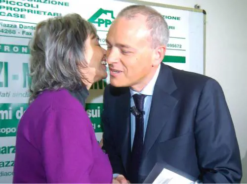 Berlusconi e i big azzurri per la spallata ai sondaggi