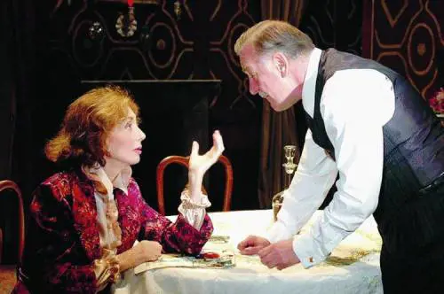 Le scalmane di Marina innamorata persa del giovane gagà Ugo