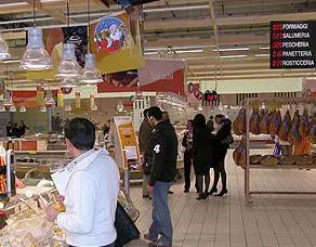 Crolla la fiducia dei consumatori