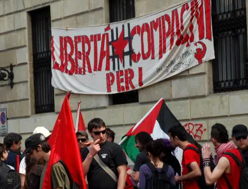 Milano, i no global vogliono la Liberazione dei brigatisti