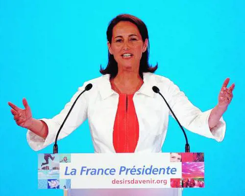 La Royal fa di testa sua e scavalca il partito per ingraziarsi Bayrou