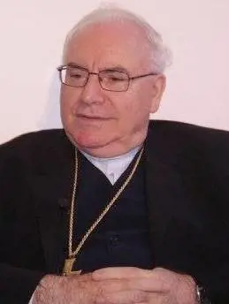 Il vescovo anticamorra: la Chiesa non può tacere