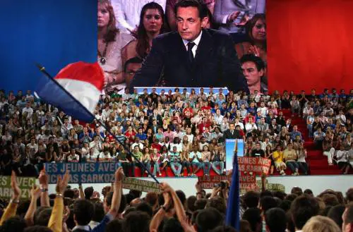 Sarkozy: "Basta con i figli del Sessantotto"