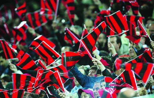 Champions: gli inglesi bevono, i milanisti brindano