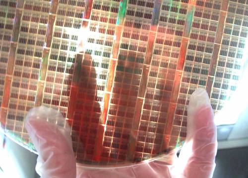 Dopo dieci anni di ricerca, i chip tridimensionali Ibm 